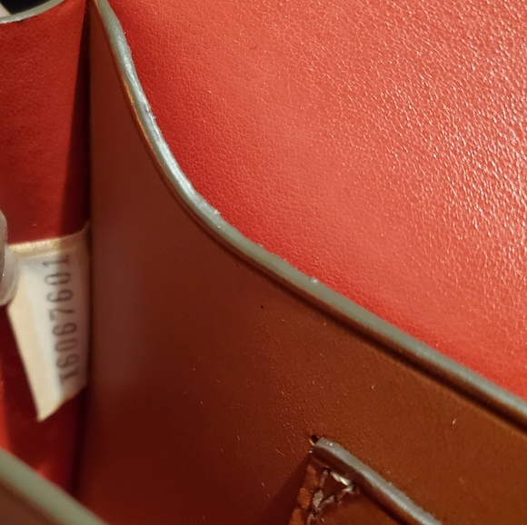 Dooney & Bourke Vachetta Saddle Clutch Bag ~ NWT - Picture 3 of 11